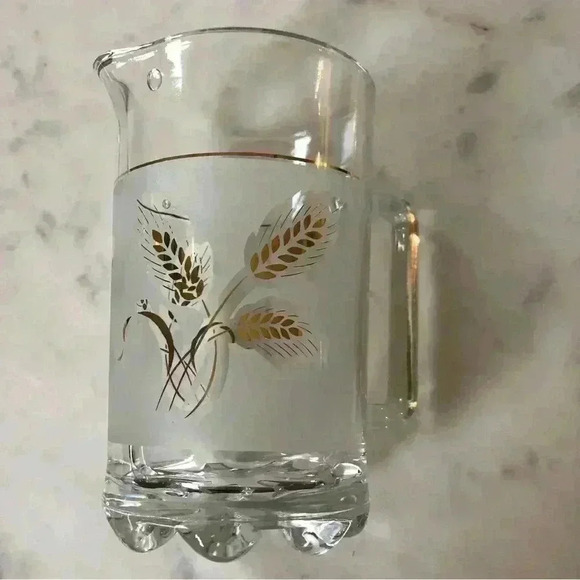 Vintage MCM Libbey heavy glass  pitcher with gold wheat motif. Made in Italy - Picture 4 of 9
